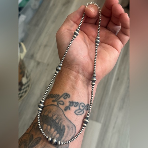 STERLING SILVER NATIVE AMERICAN SW NAVAJO PEARL 3,6,8mm GRADUATED NECKLACE .925 - Picture 3 of 11